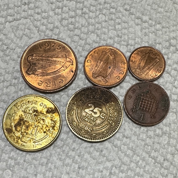 Assorted Coin Collection - Picture 5 of 5